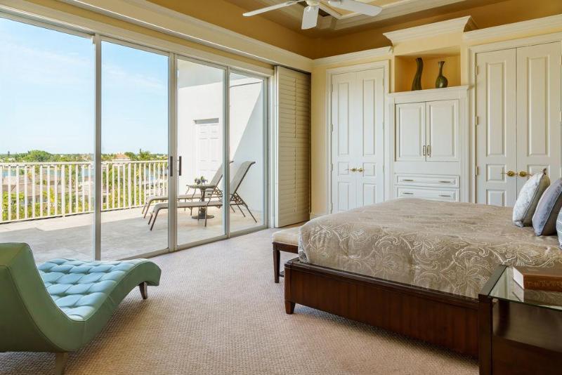 olde marco island inn and suites