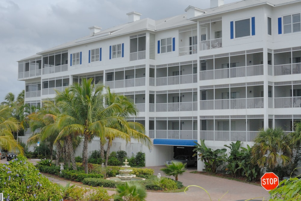 olde marco island inn and suites