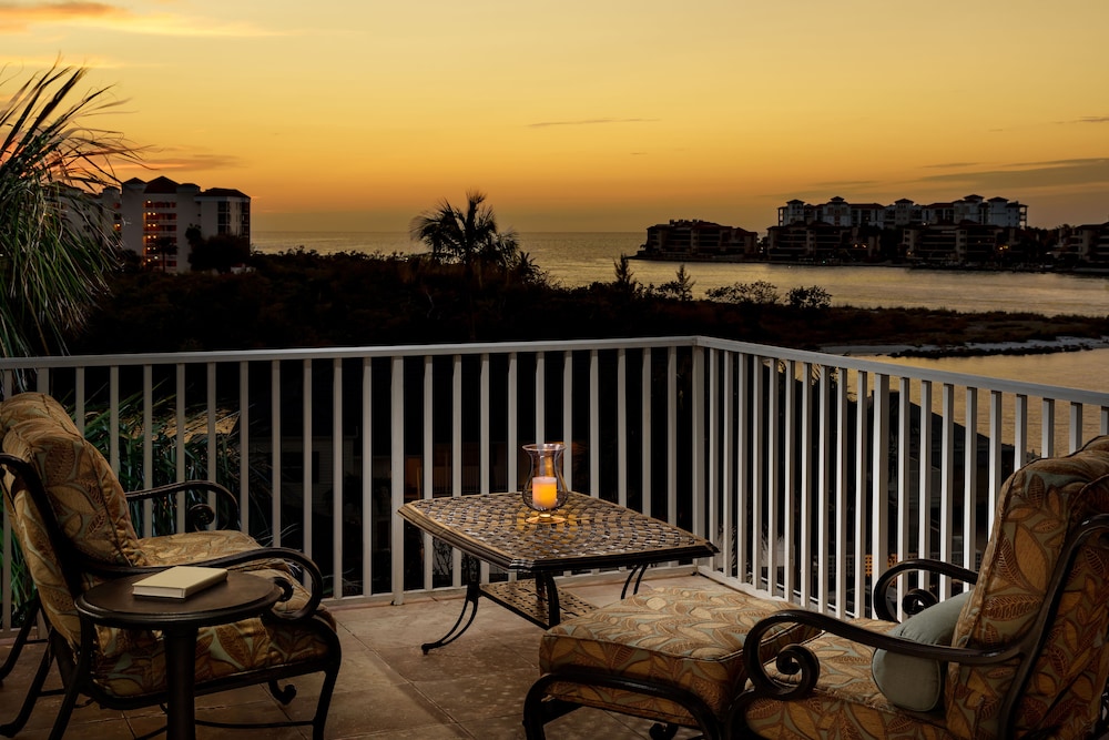 olde marco island inn and suites