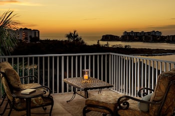 olde marco island inn and suites