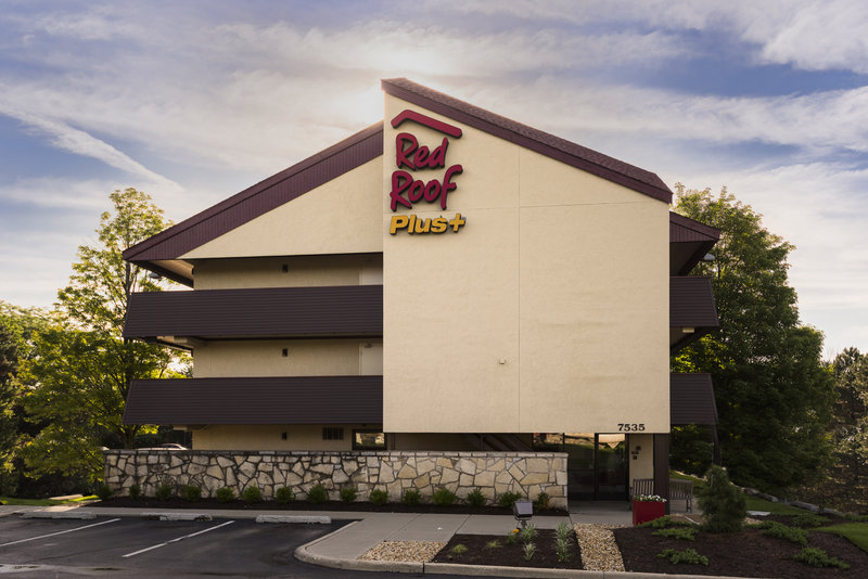 Red Roof Inn Plus+ Chicago - Willowbrook