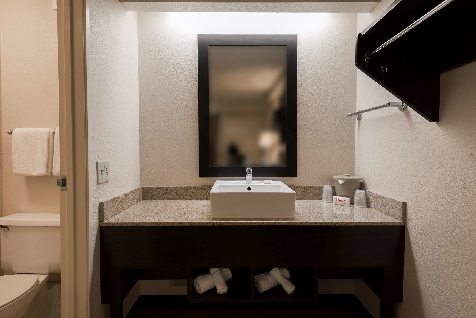 red roof inn plus chicago willowbrook