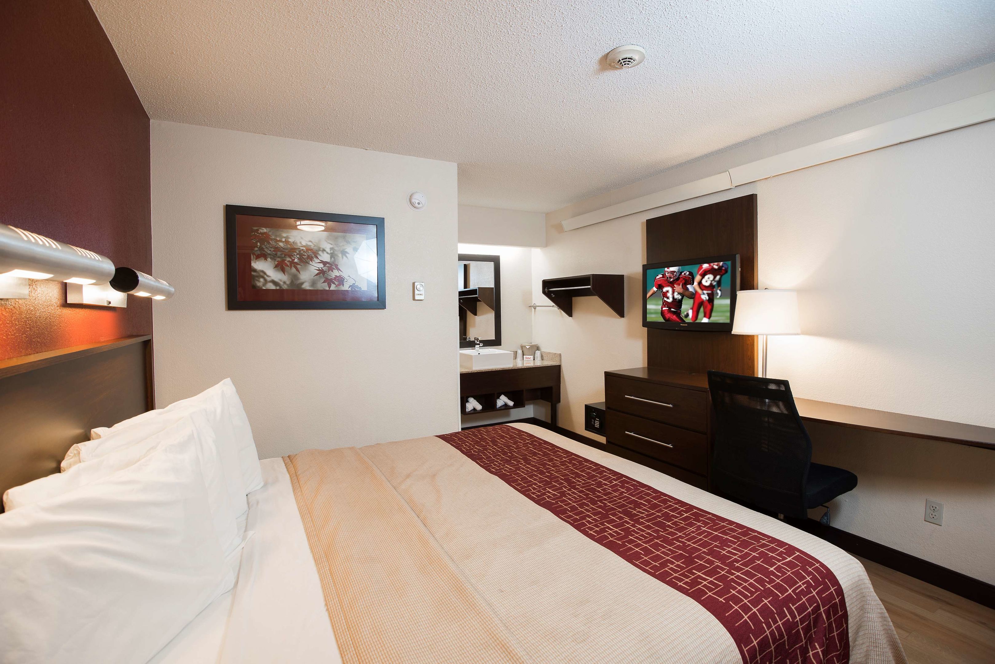 red roof inn plus chicago willowbrook