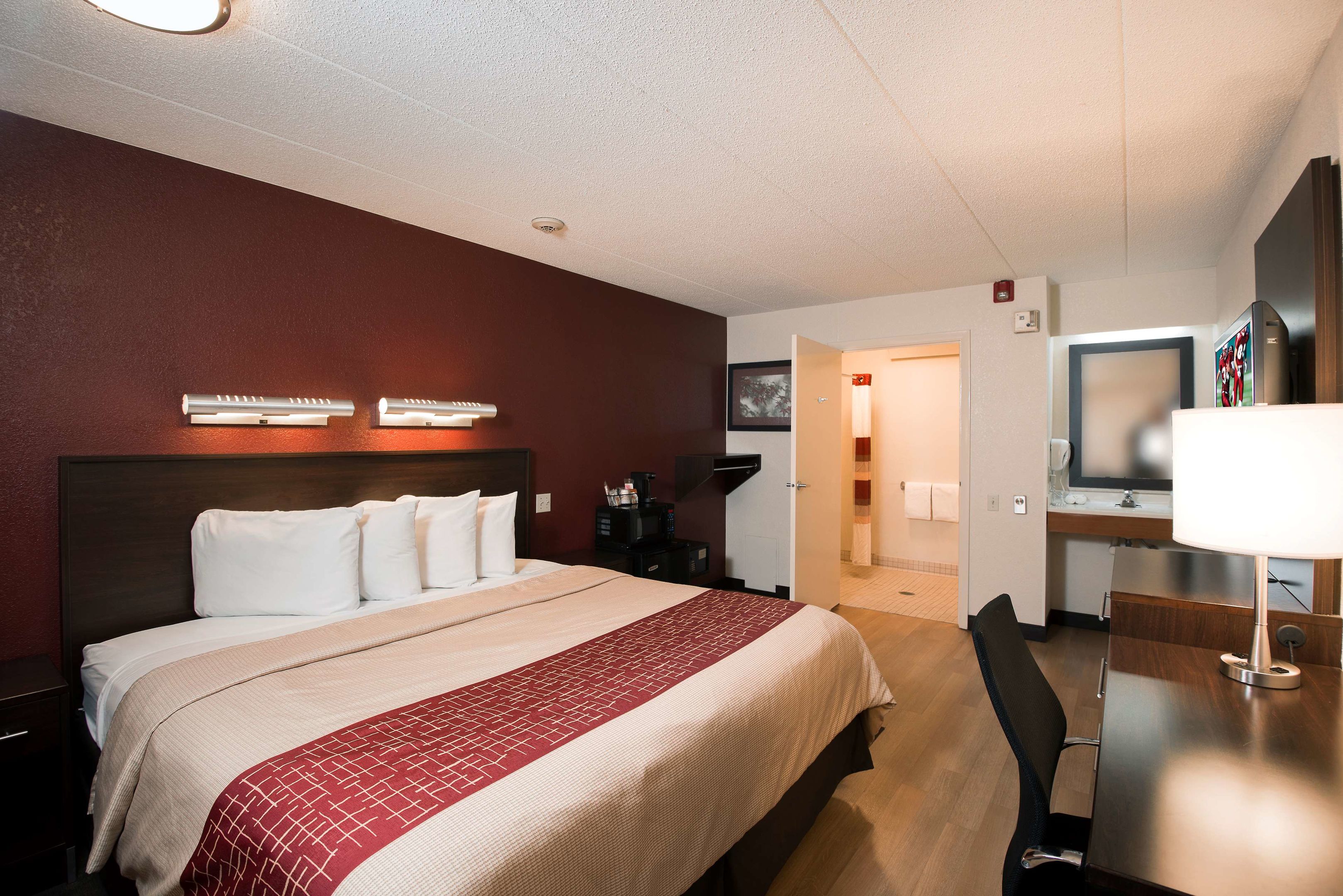 red roof inn plus chicago willowbrook