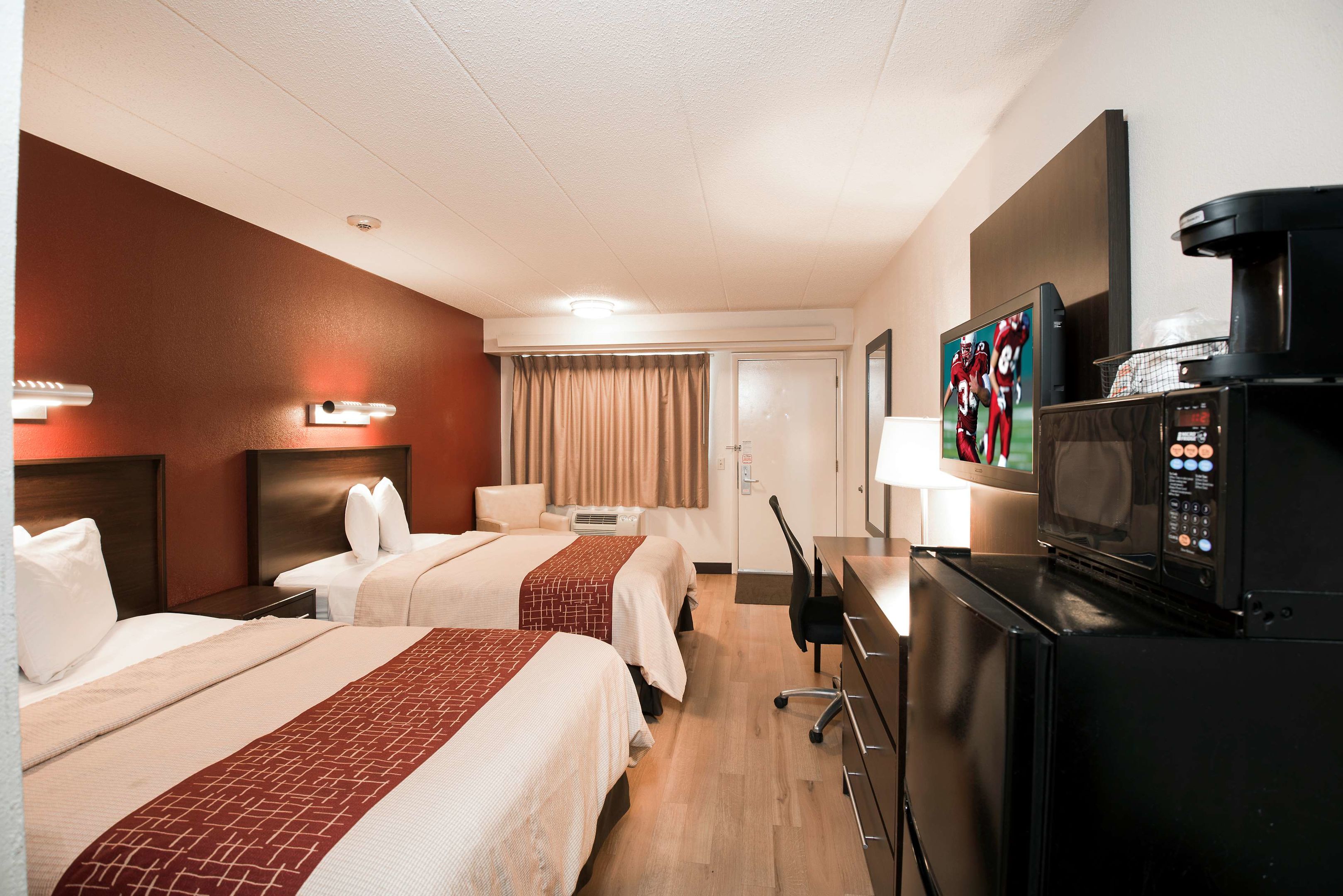 red roof inn plus chicago willowbrook