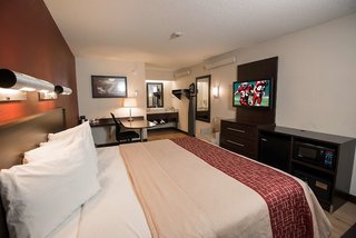 red roof inn plus chicago willowbrook