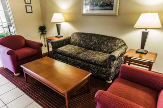 Mainstay Suites Wilmington - University Area,Wilmington>>Kings Grant,3 star