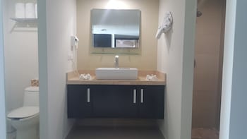 suites las flores beach mazatlan