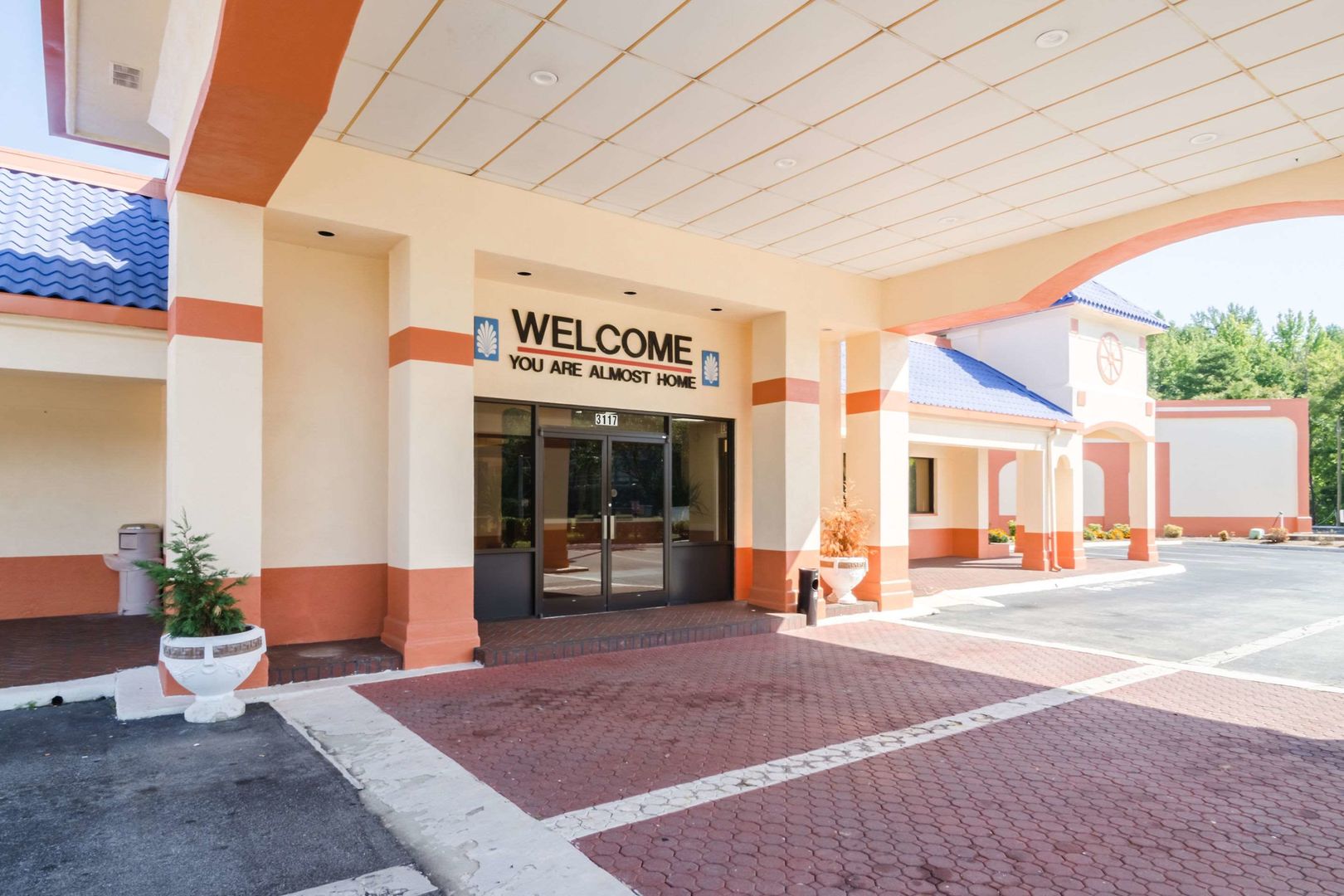 rodeway inn and suites greensboro southeast