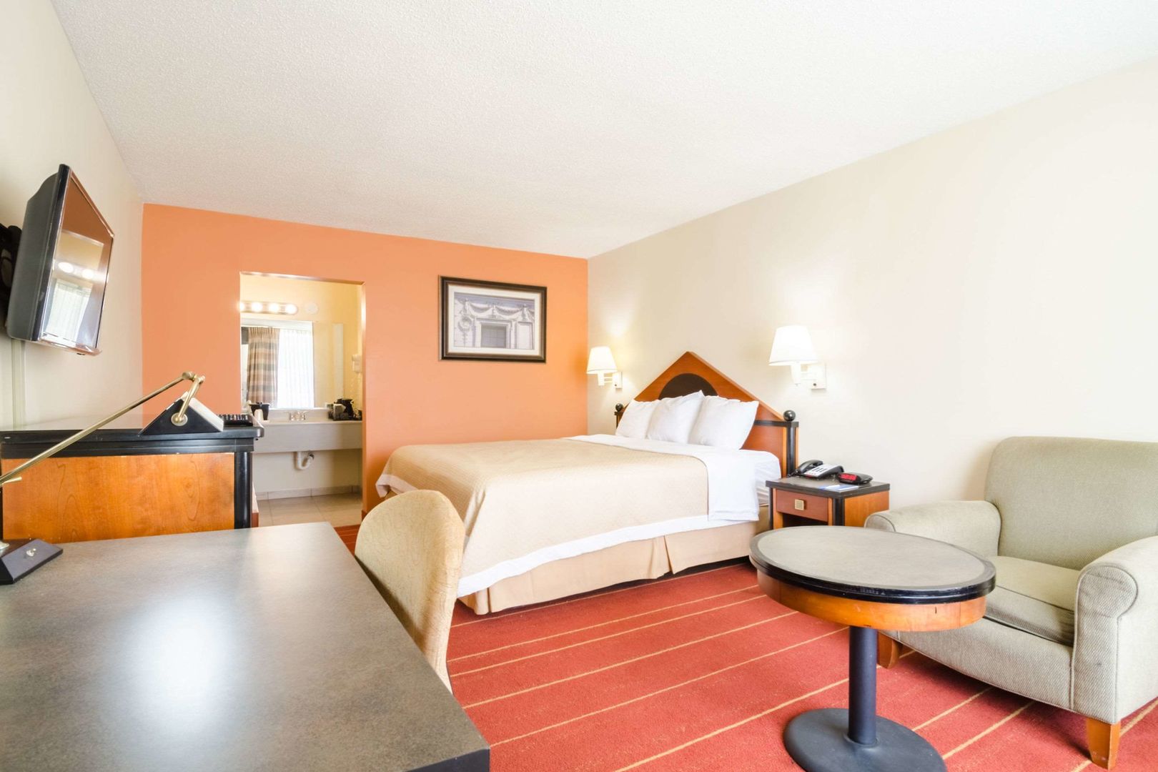 rodeway inn and suites greensboro southeast