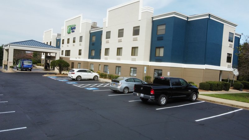 Holiday Inn Express & Suites Greenville Airport, An Ihg Hotel
