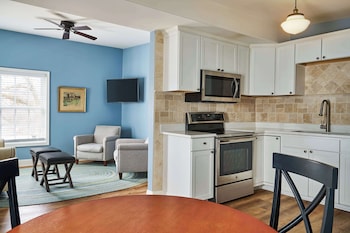 the cadillac house lexington tapestry collection by hilton