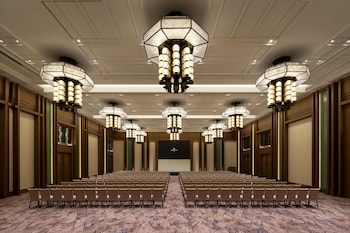 waldorf astoria osaka