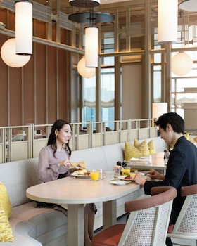 waldorf astoria osaka