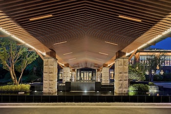 secan hotel qingdao curio collection by hilton