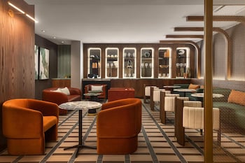 hotel railwayparc montreal tapestry collection by hilton