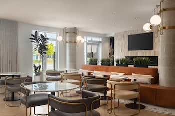 hotel railwayparc montreal tapestry collection by hilton