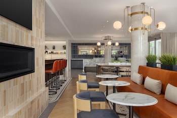 hotel railwayparc montreal tapestry collection by hilton