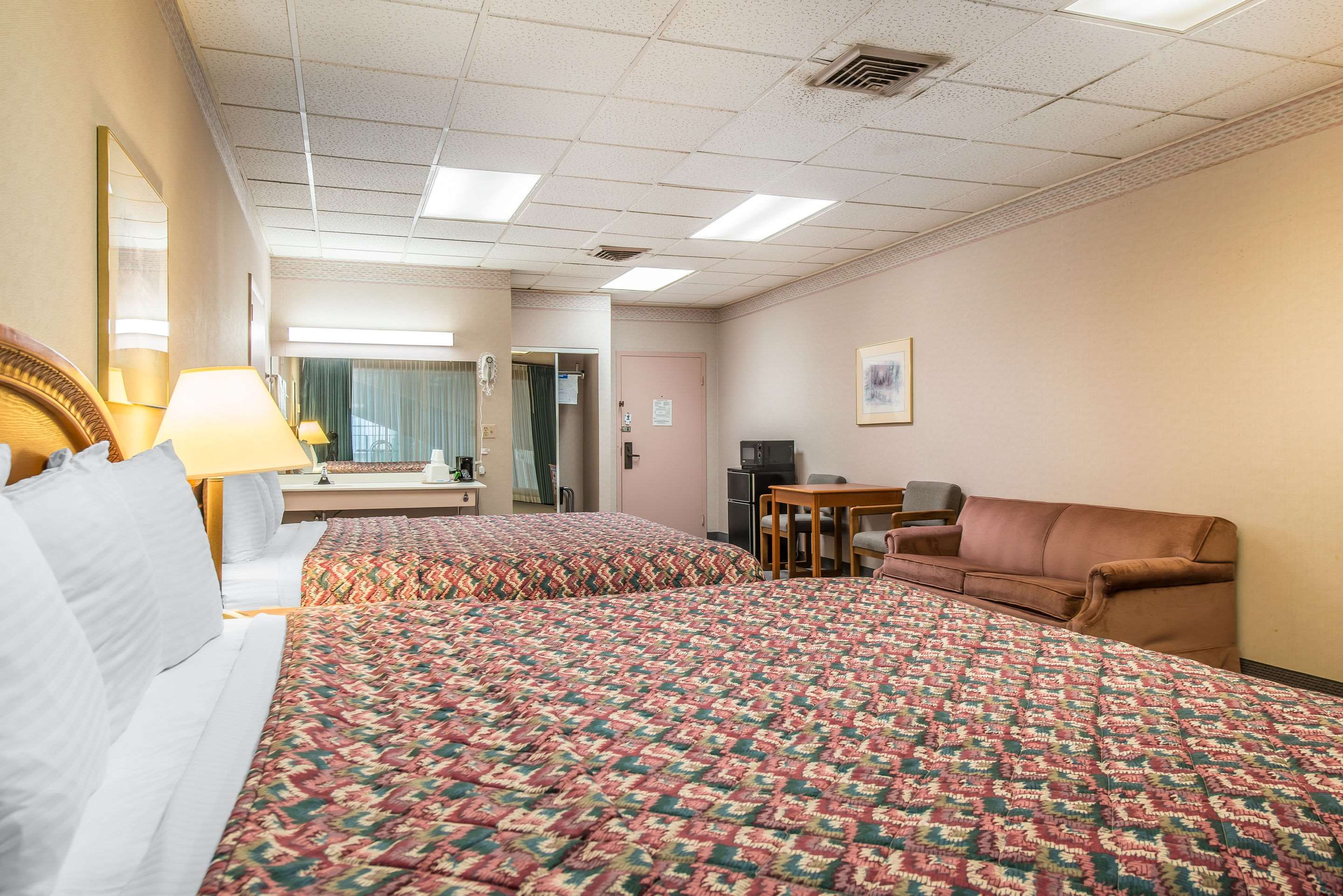 rodeway inn cow palace