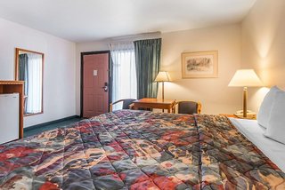 Rodeway Inn Cow Palace,Lamar>>Denver,2 star