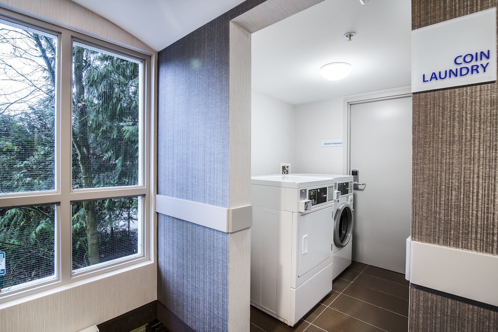 holiday inn express and suites langley by ihg