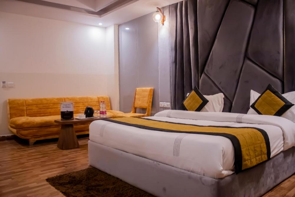 hotel airport city palace near delhi international airport