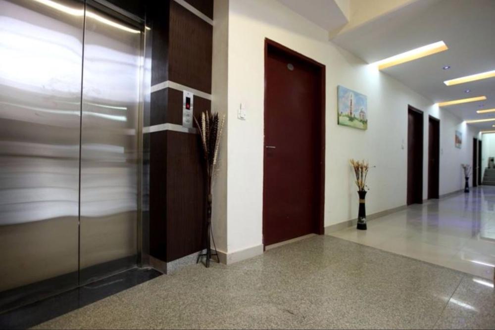 hotel airport city palace near delhi international airport