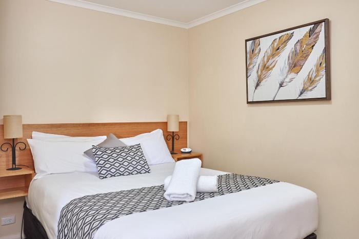 elphin motel and serviced apartments