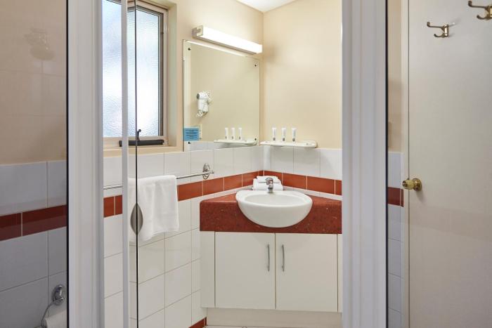 elphin motel and serviced apartments