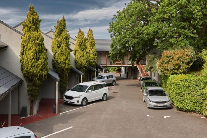 elphin motel and serviced apartments