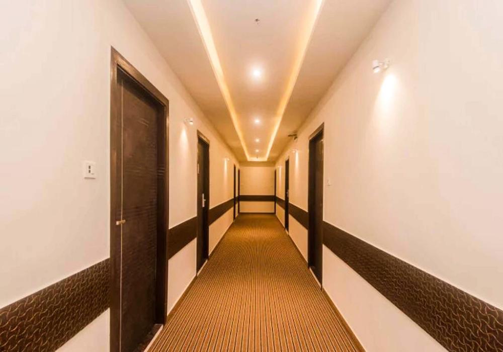 hotel bkc garden near trade center visa consulate