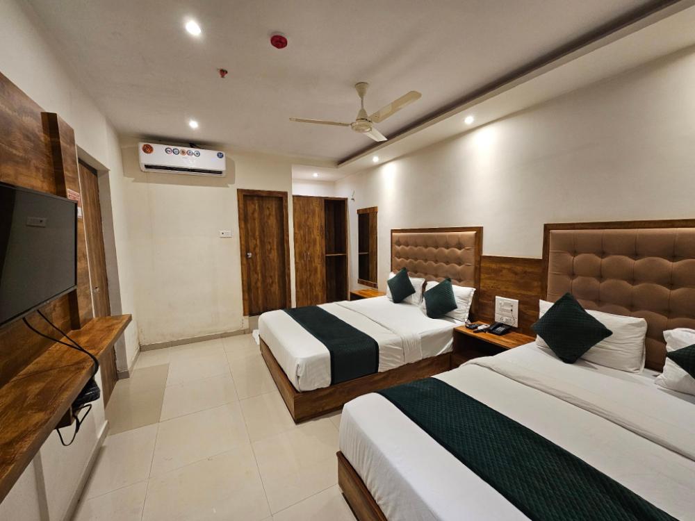 hotel bkc garden near trade center visa consulate