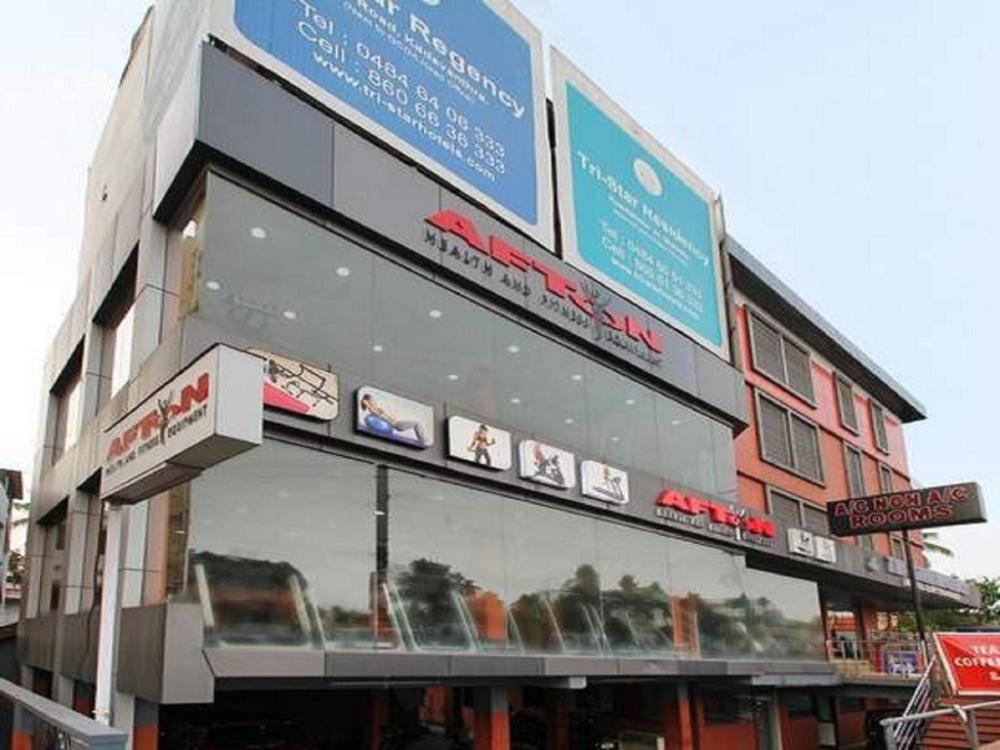 hotel tri star regency