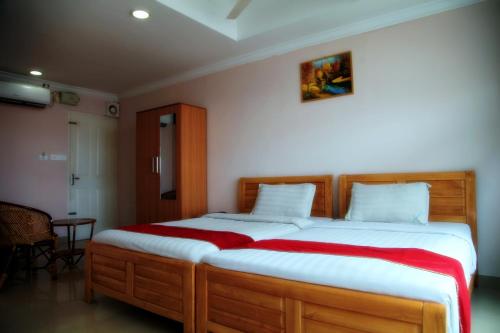 hotel tri star regency