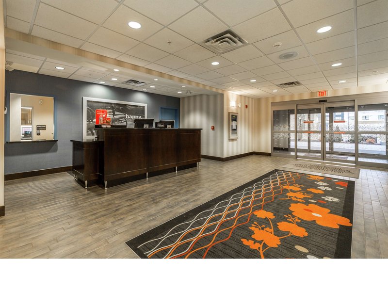 hampton inn and suites by hilton lethbridge