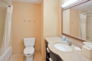 hampton inn kingston