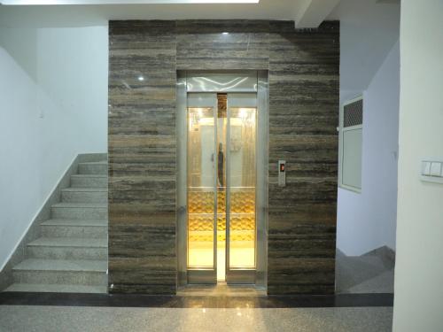 yogvan holidays 1bhk family apartment tapovan