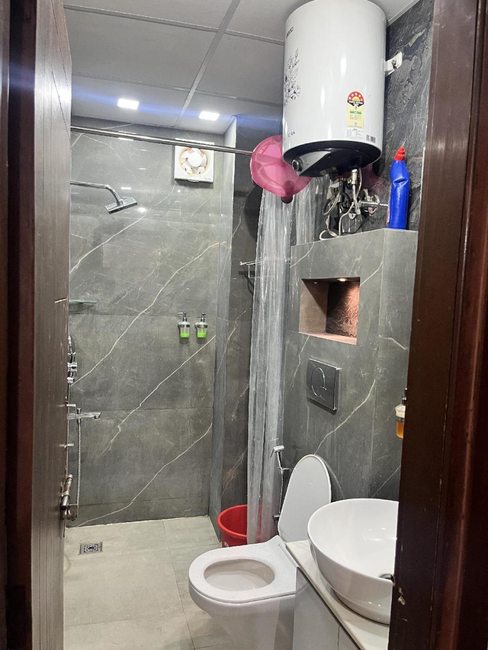 ugf cozy flats bnb 2 bhk flat near airport delhi