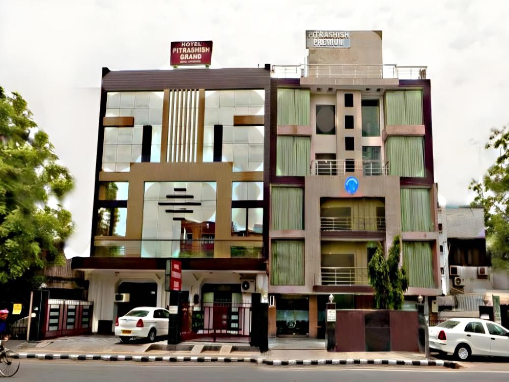 hotel pitrashish grand