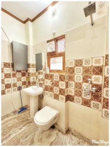 luxe ganges haven 1br luxe apt w wide balcony