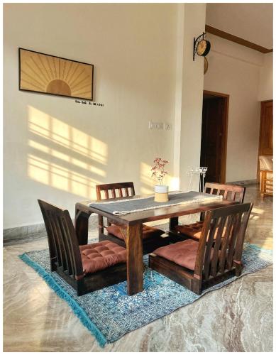 luxe ganges haven 1br luxe apt w wide balcony