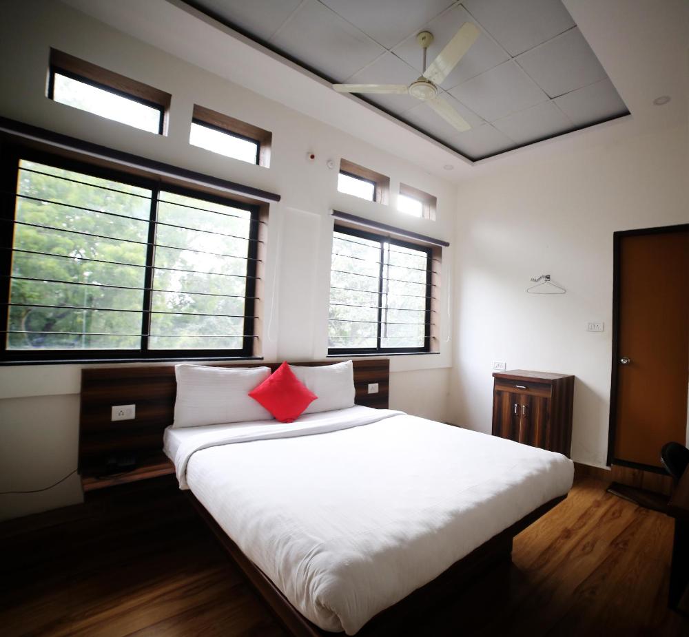 hotel park view bhopal