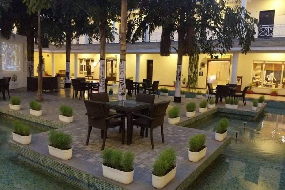 treehouse hotel club and spa bhiwadi