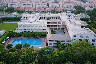 treehouse hotel club and spa bhiwadi