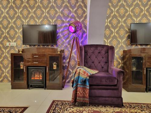 bay leaf by live inn