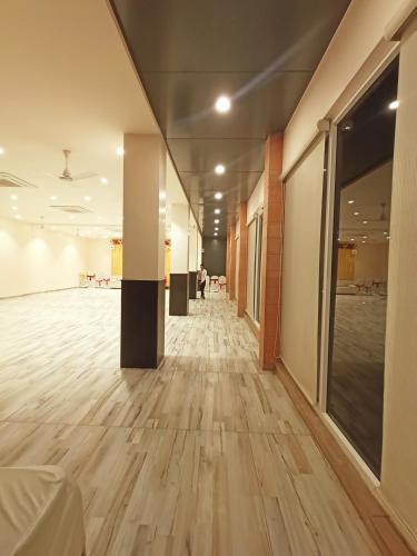 radhamangal colors inn