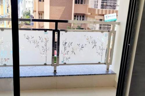 entire apartment pradhan nagar middle of the city