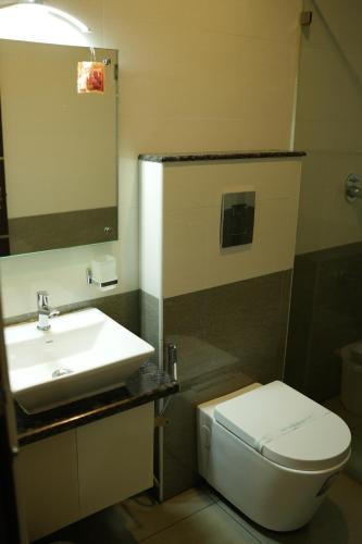 rj ross ramapuram