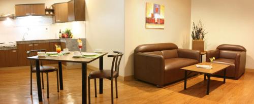 riviera mansion hotel