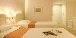 riviera mansion hotel